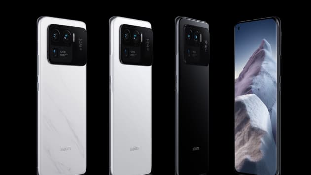 Xiaomi đã ra mắt điện thoại thông minh Mi 11 Ultra tại một sự kiện vào thứ Hai, ngày 29 tháng 3. Gã khổng lồ điện thoại thông minh Trung Quốc đang hy vọng Mi 11 Ultra sẽ giúp họ đẩy mạnh vào phân khúc cao cấp của thị trường.